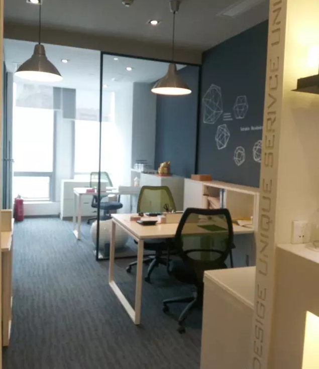 簡約的辦公室裝修設計風格