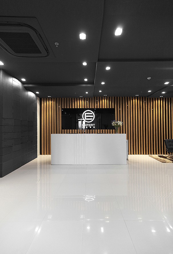 上海愛思博特前臺大廳裝修設(shè)計實景圖