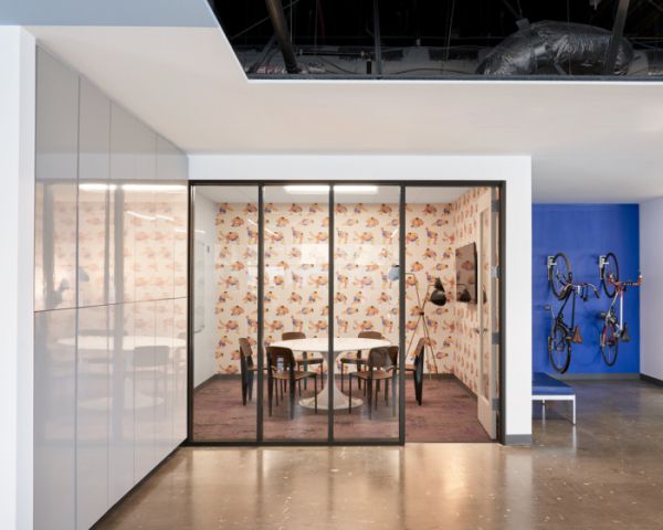 網(wǎng)絡(luò)開發(fā)公司的辦公室設(shè)計的個性